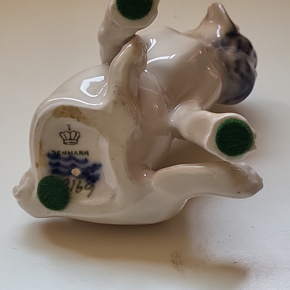 Vintage Royal Copenhagen Denmark #3169 Pug Dog Figurine - Picture 6 of 6